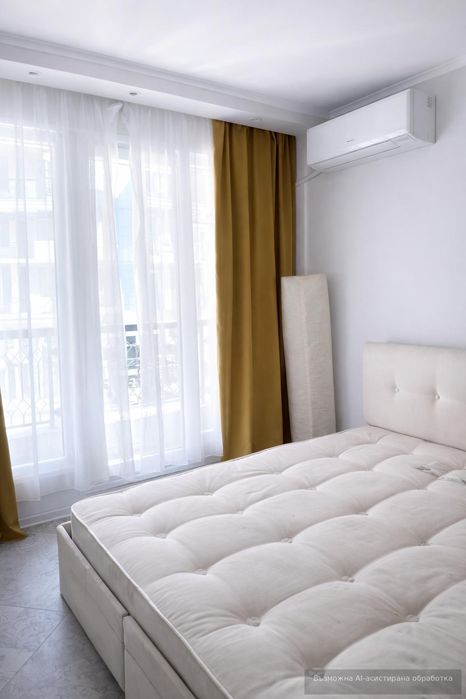 Двустаен апартамент под наем в Център