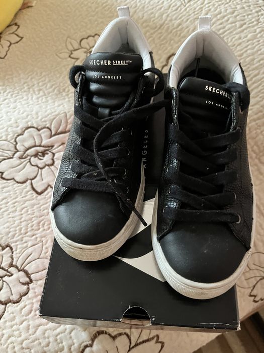 Детски кецове от естествена кожа