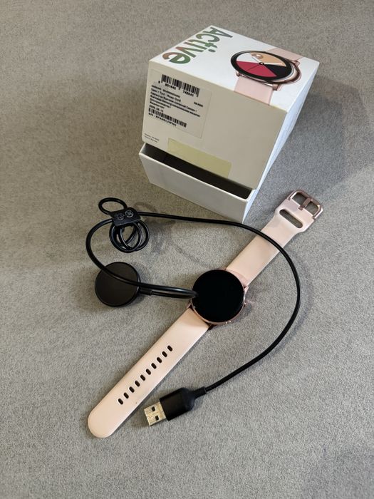 Смарт-часы Samsung Galaxy Watch Active Rose Gold