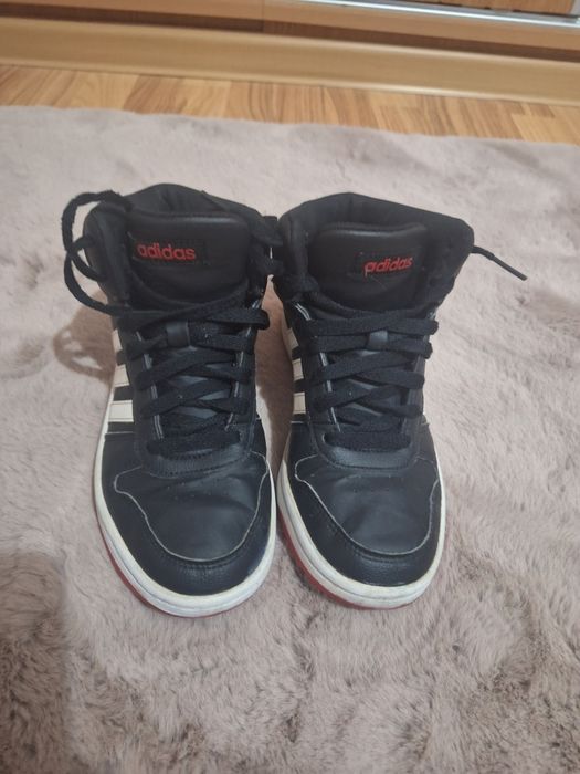 Adidas , marimea 36, stare perfecta, pret 95 lei