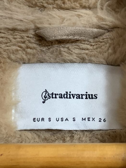 Куртка-авиатор Stradivarius!