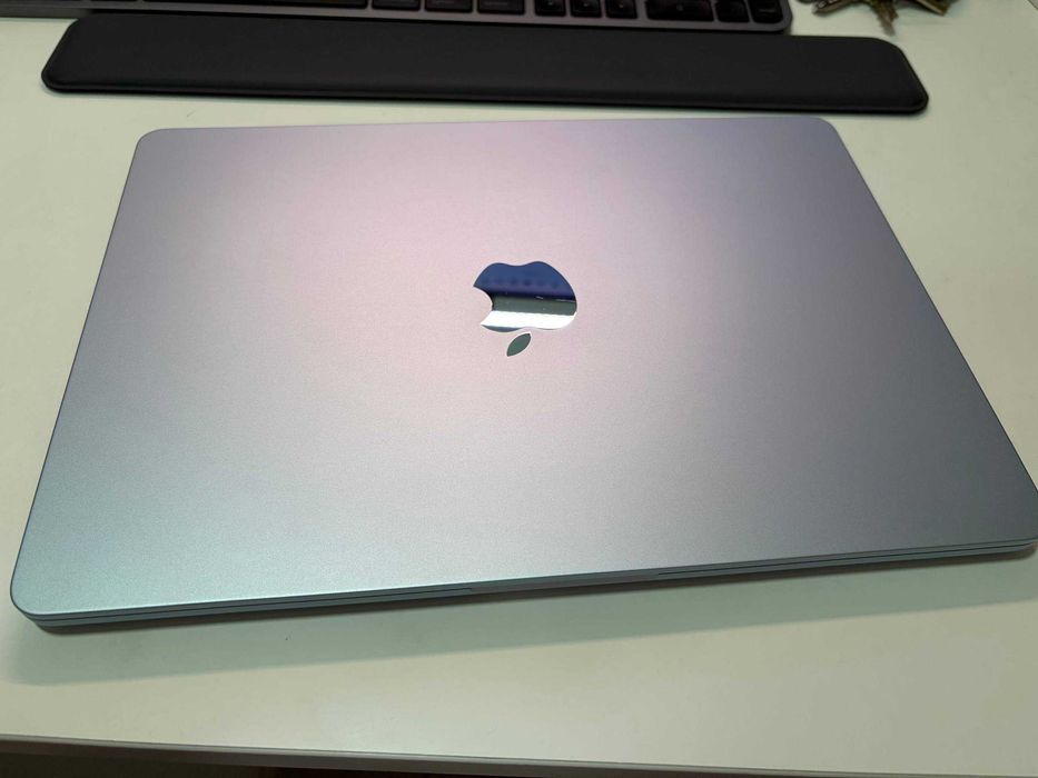 Продаю MacBook Air M4 (16/256 ГБ) — Состояние нового!