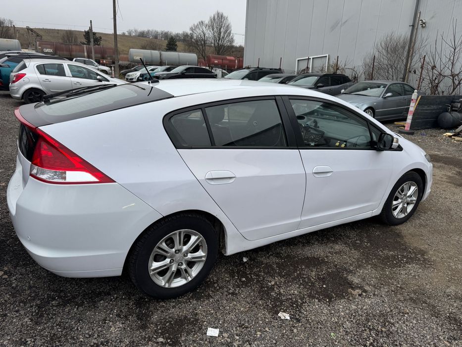Vând mașină automată hibrid Honda Insight