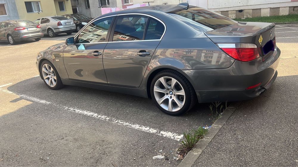 Bmw 523 i 2006.