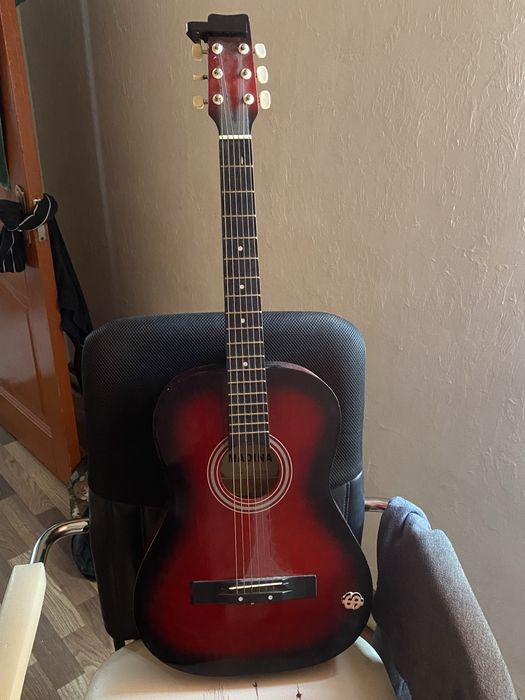 Гитара Саттылады байсерке