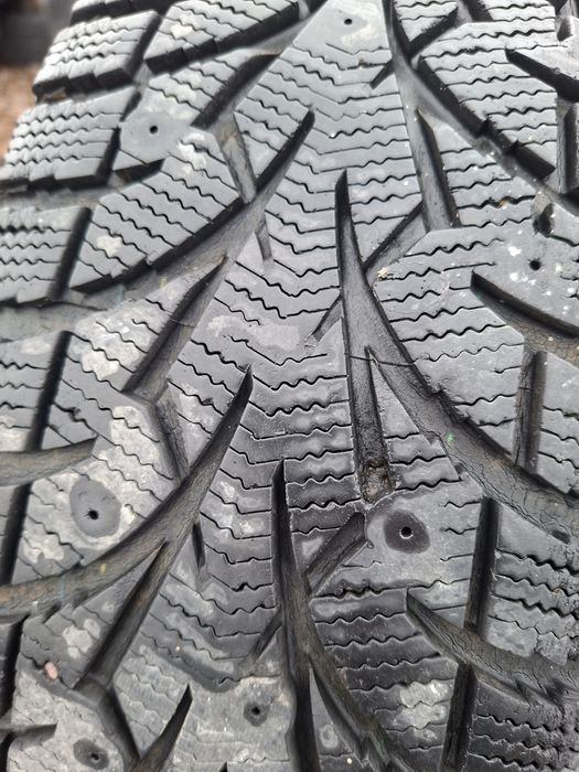 Зимни гуми 15ки 4 броя 205/70/15 TOYo