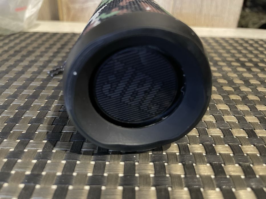 Портативная Bluetooth-колонка Jbl Flip 4