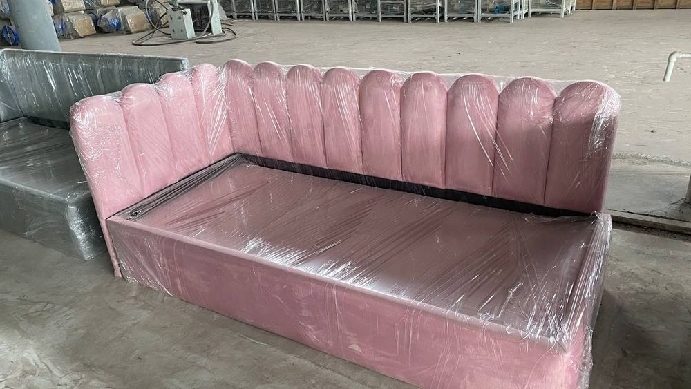 Детская мягкая угловая кровать "Дольки"