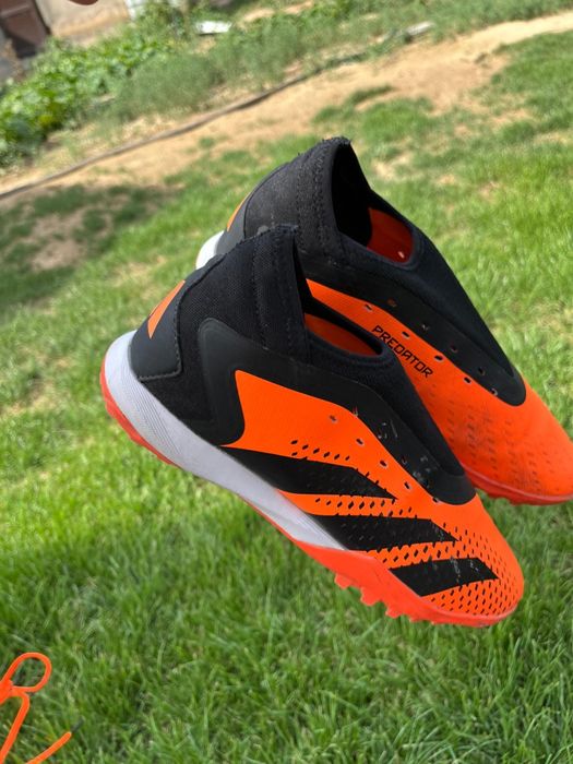 Сороконожка Adidas Predator