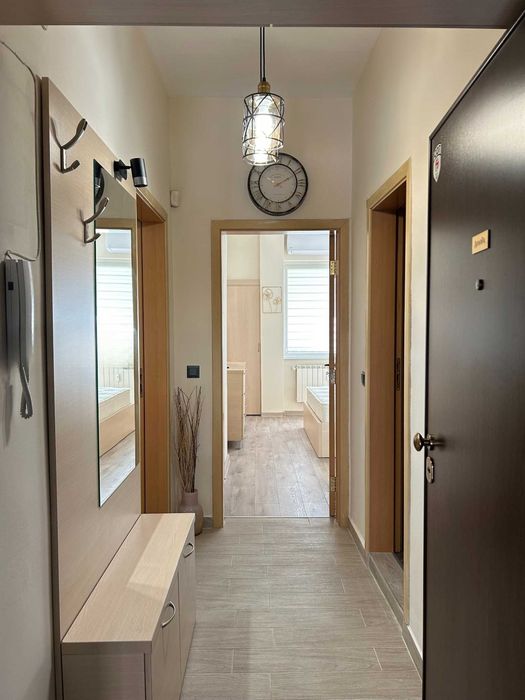 Дава се под наем Двустаен апартамент в София, Център - 55 кв.м за 800 € - Снимка #1