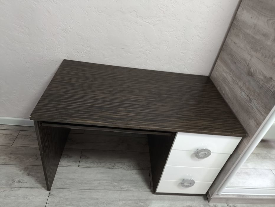 Продам Тумбу Беларуский материал