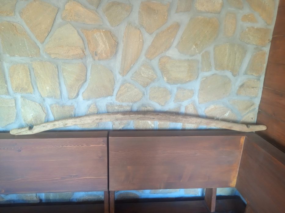 Дървена кобилица за менци.Чифт кобилица за впряг.Дървен куфар.