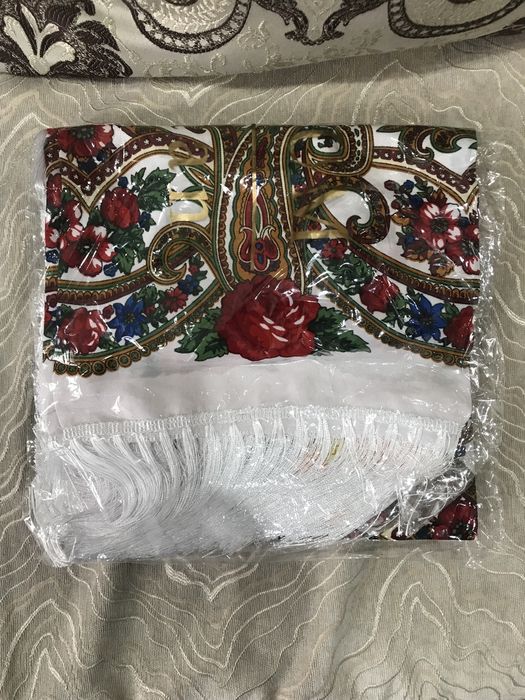 Платки женские новые