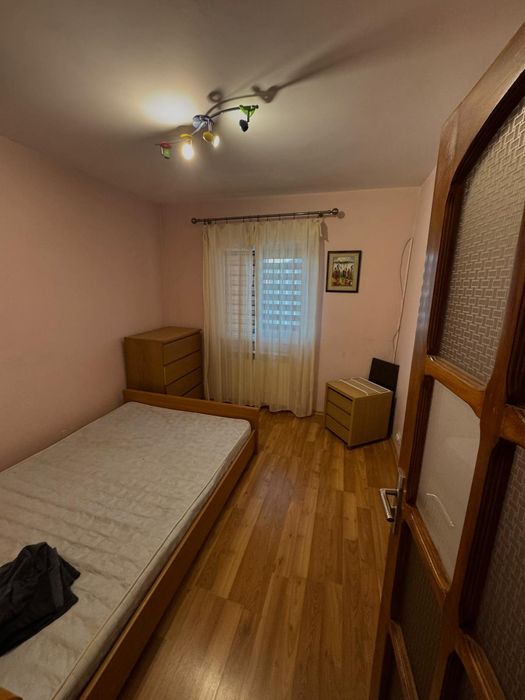 Inchiriez ap 3 camere