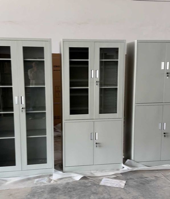 Шкаф для документов / офис / стеклянные двери / защитный