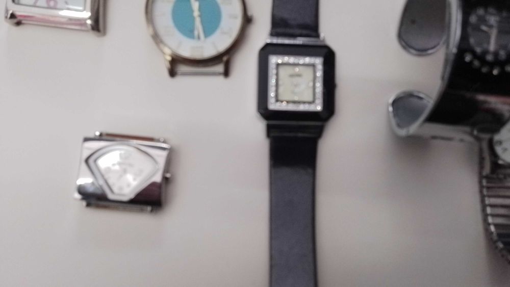 Часовници 7 бр-40 лв.