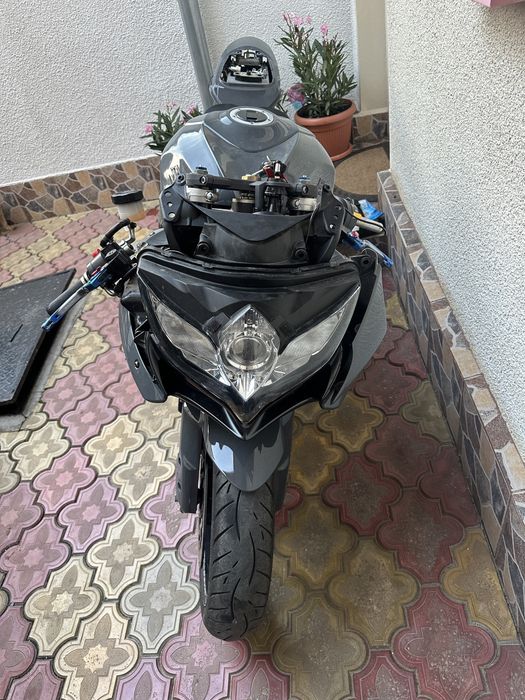 SUZUKI GSXR 750 k6 avariat
