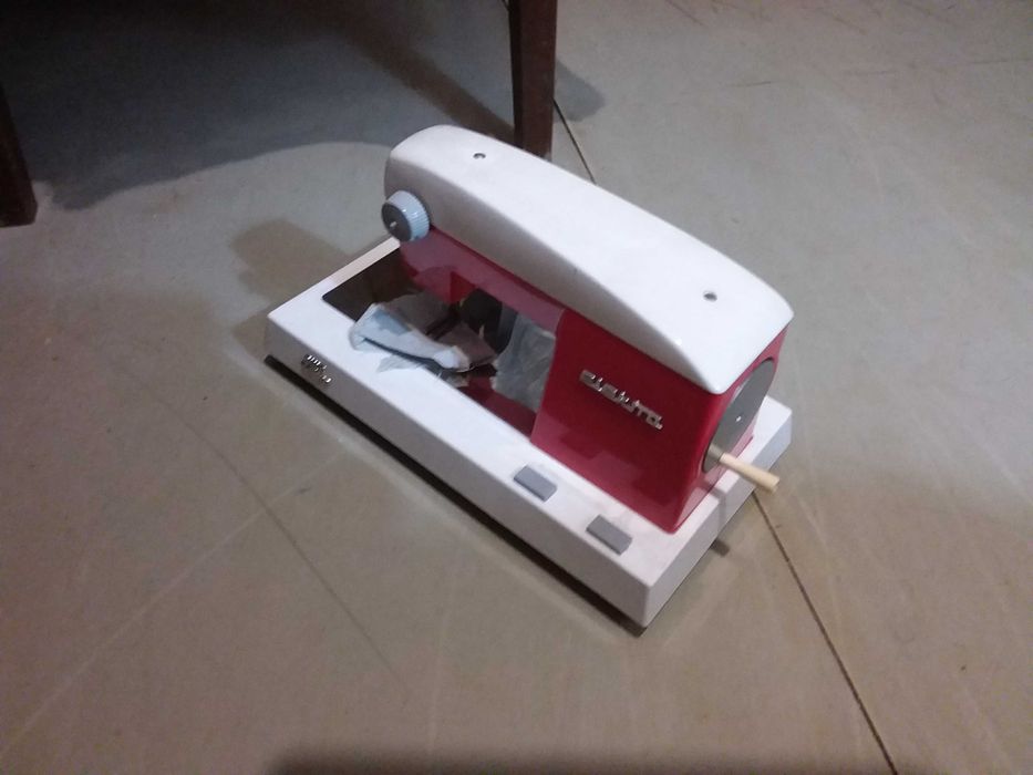 Швейная машина немецкая PIKO