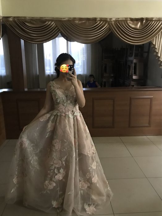 Продам платье