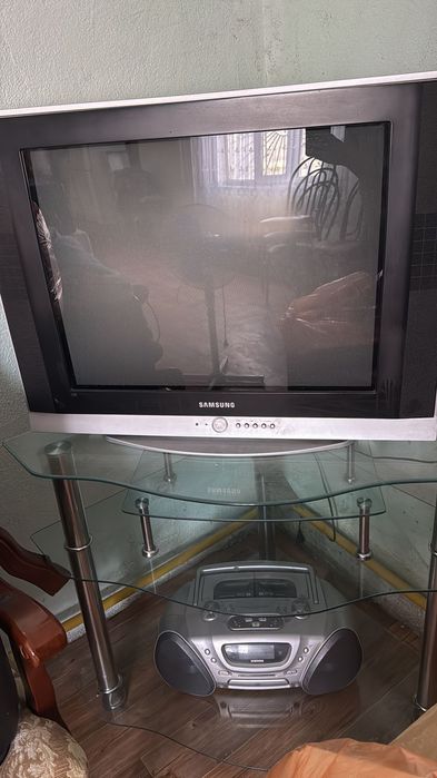 Телевизор буу Самсунг и LG