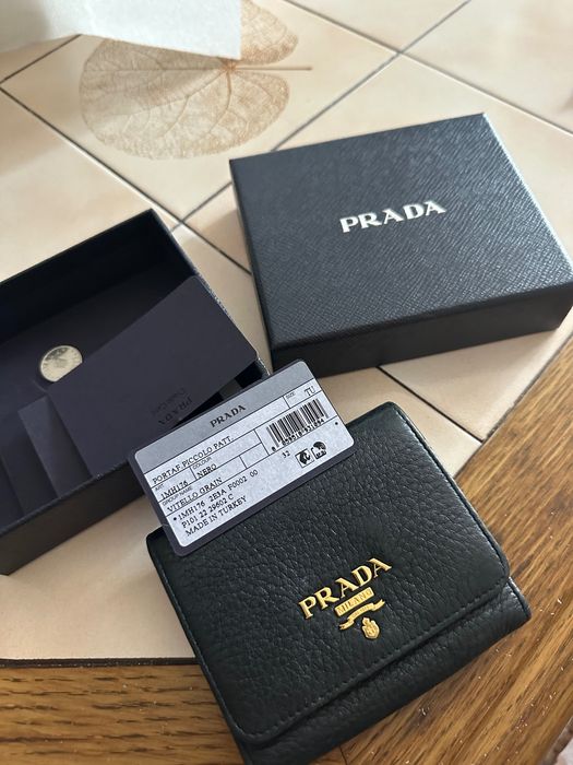 Portofel Prada original!