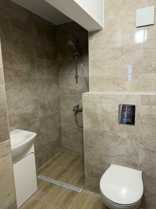 Дава се под наем Тристаен апартамент в София, Център - 92 кв.м за 796.62 € - Снимка #7