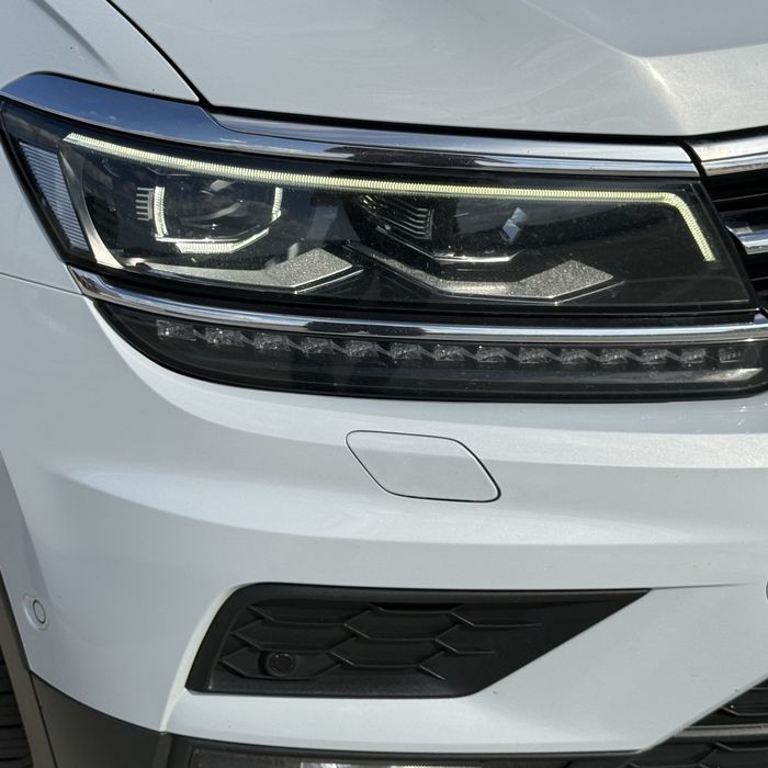 VW Tiguan Allspace 4 Motion cu 7 locuri,Navi, ACC,faruri matrix