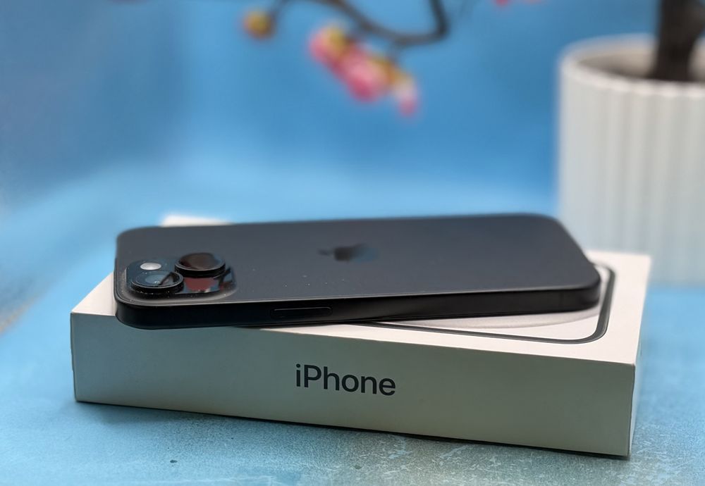 ГАРАНЦИОНЕН!!! Apple iPhone 15, 128GB, 5G, Black