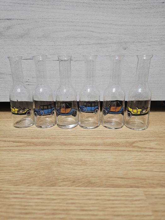 Фигурки Юзчета чаши бъклици