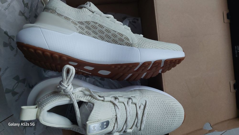 Under Armour HOVR Phantom 3 SE