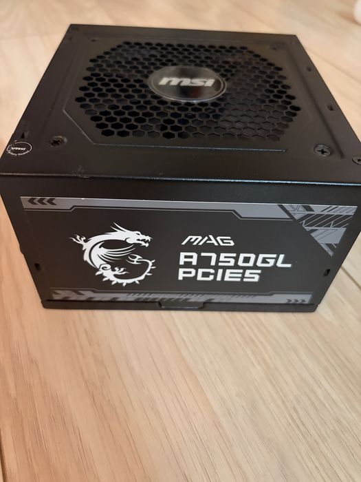 Продам новый модульный Блок Питания 750w 4 pci-e