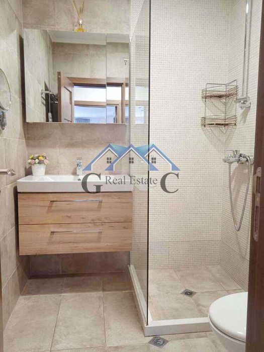 Продава се Двустаен апартамент в Варна, Бриз - 89 кв.м за 2248 €/кв.м - Снимка #8