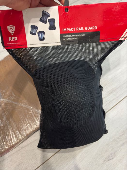 Наколенники для сноуборда Burton