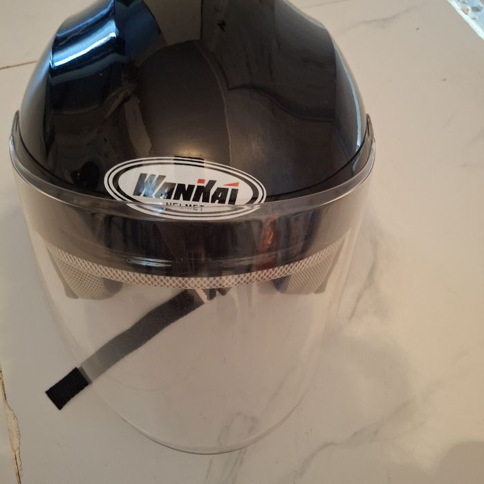 Продам два мото шлема