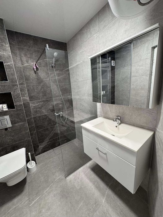 Дава се под наем Едностаен апартамент в Варна, м-т Траката - 71 кв.м за 500 € - Снимка #3