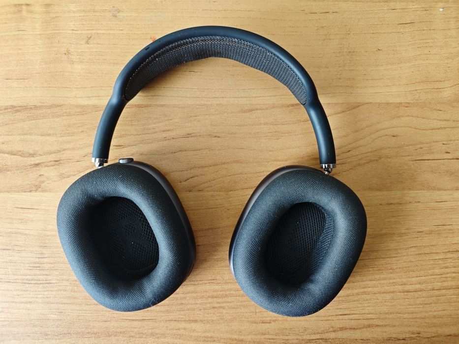 Продам AirPods Max 1