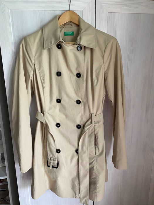 Trench Benetton bej