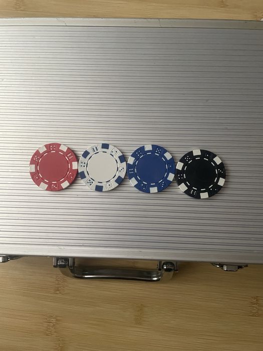 Trusa  de poker tip servieta diplomat