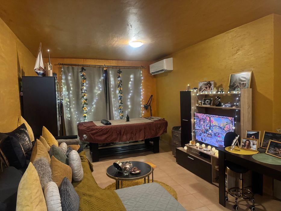 Масажи, Кола маска и Терапия за стъпала  в Relax Studio Nanita