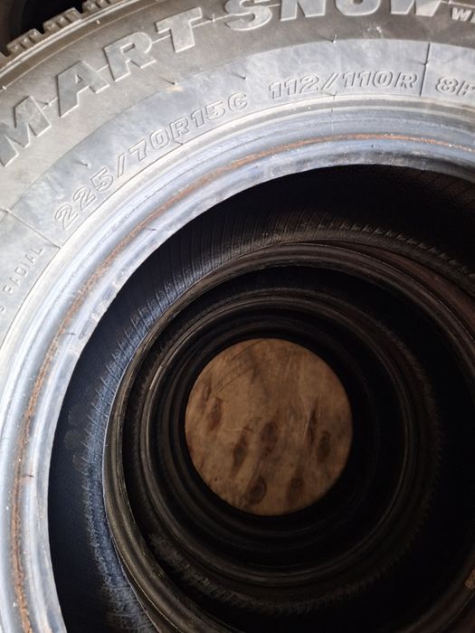 Гуми 225 / 70 / 15 C