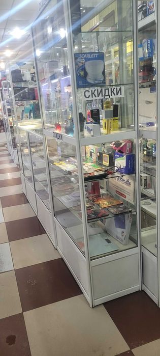 Продам торговые витрины