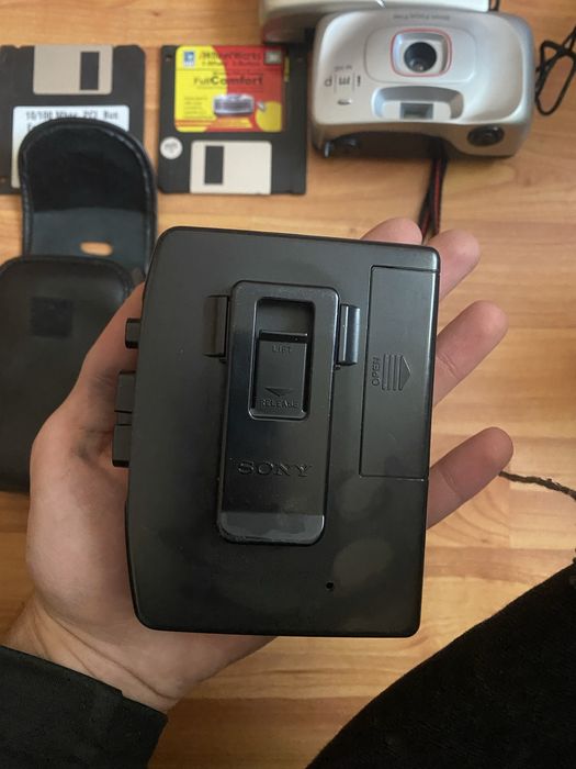 Obiecte foto aparate sony walkman tot ce se vede in poze