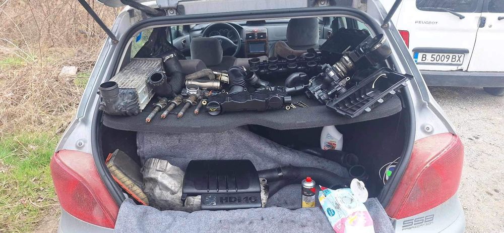 Пежо 307 1.6 HDI 109ph За Части