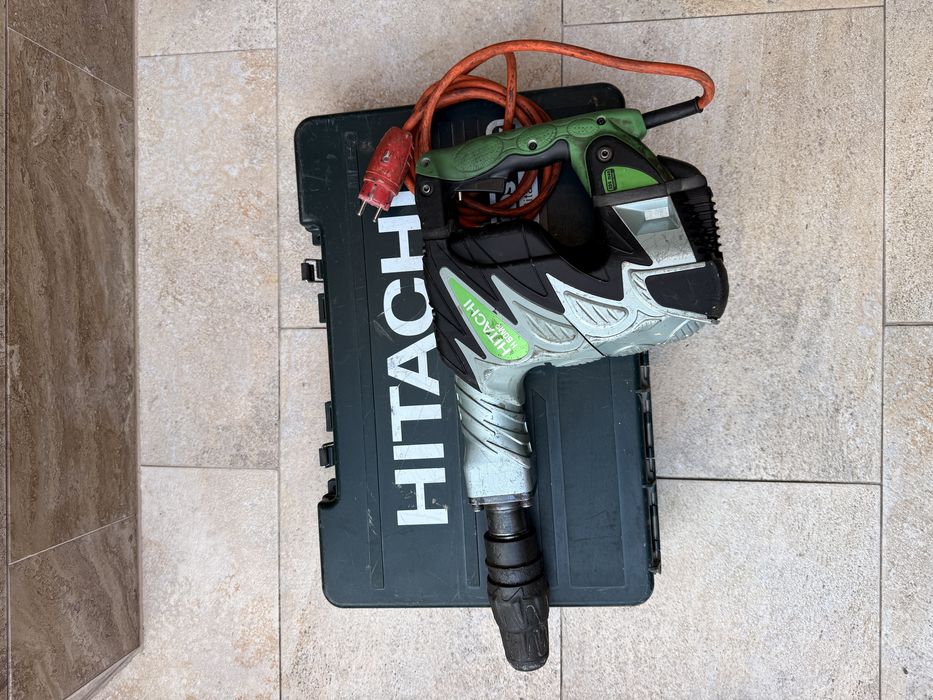 Къртач Hitachi