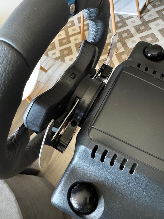 Волан Logitech G29 и Marvo Racer GT300 Стойка за волан