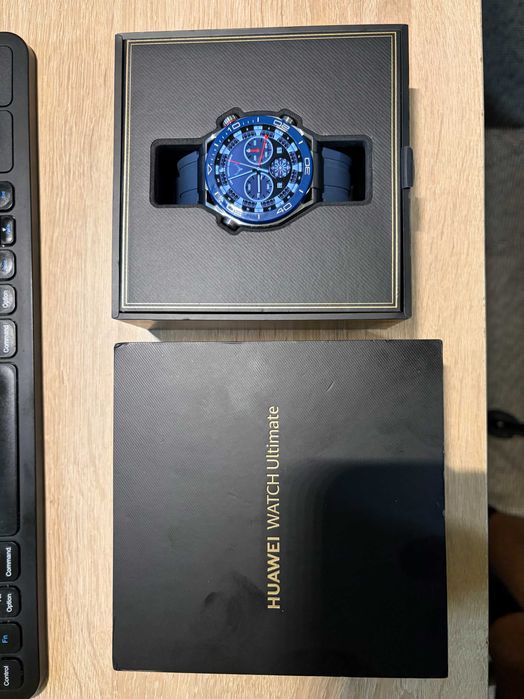 Huawei Watch Ultimate Voyage Blue – Отлично състояние, титаниева верижка, пълен комплект