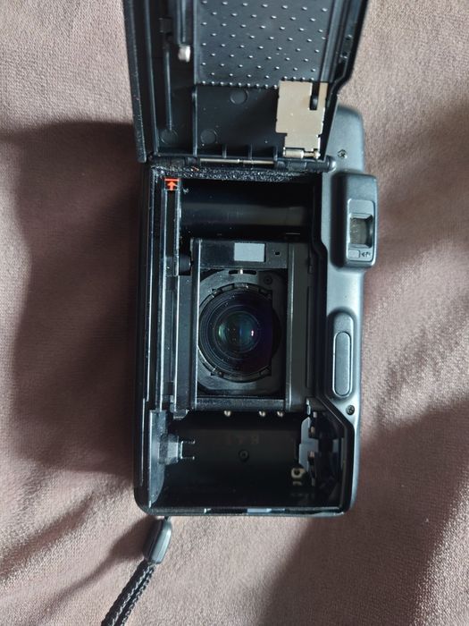 Compact Nikon Zoom 300 AF