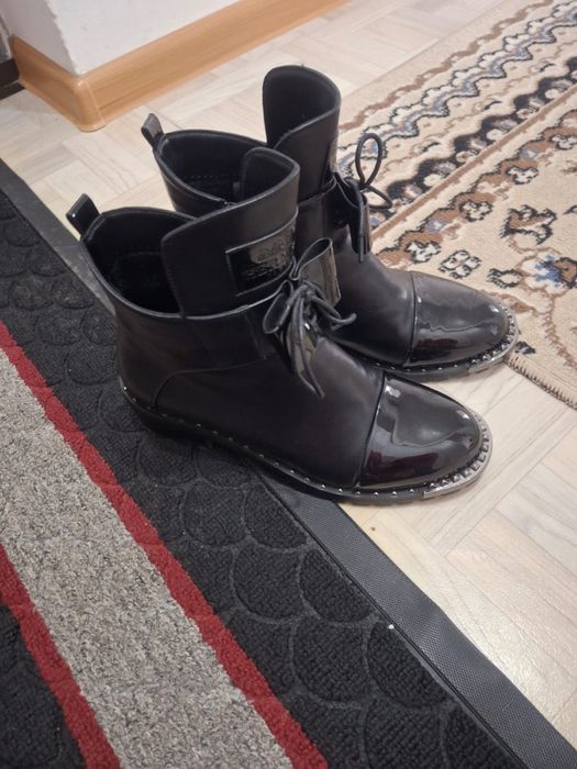 Сапоги етік почти новая