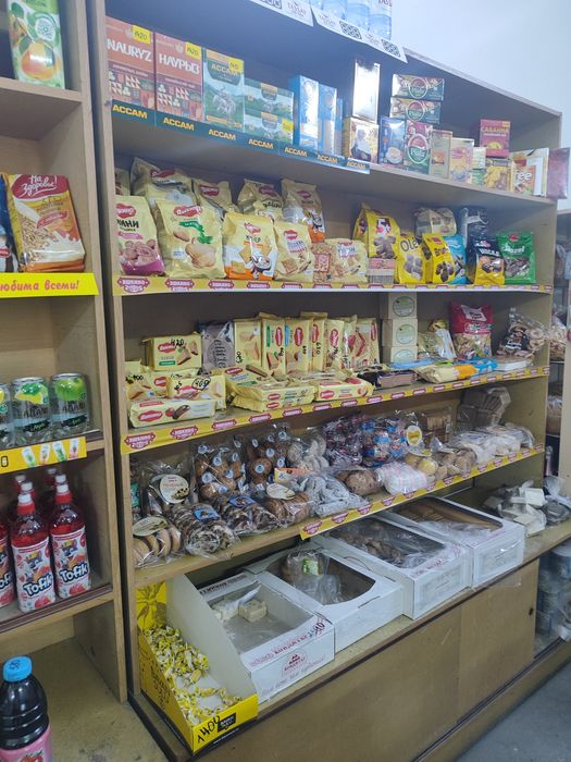 Срочно продам стеллажи