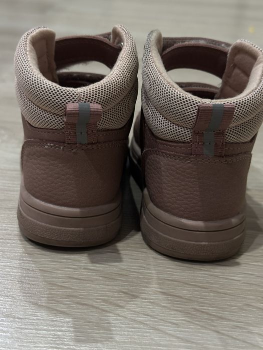 Ботинки для девочки демисезонные